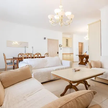 Spacious 3 Bedroom, 2 Bathroom, Apt In Sliema Exterior photo