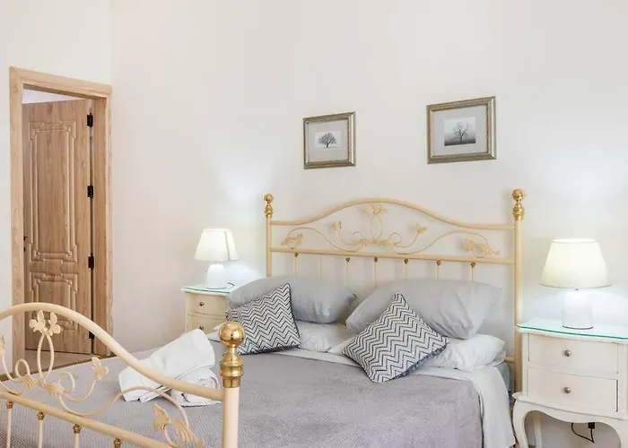 Spacious 3 Bedroom, 2 Bathroom, Apt In Sliema