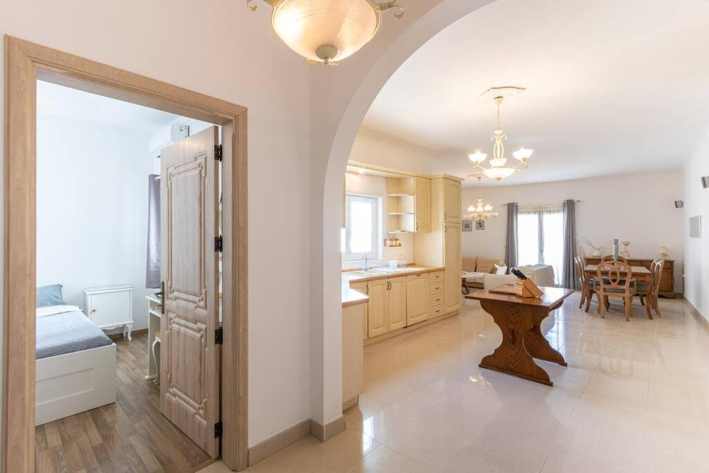 Spacious 3 Bedroom, 2 Bathroom, In * Sliema