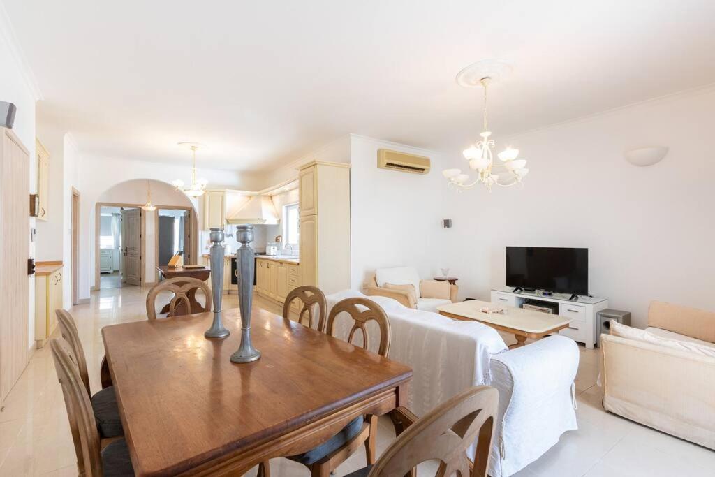 Spacious 3 Bedroom, 2 Bathroom, In